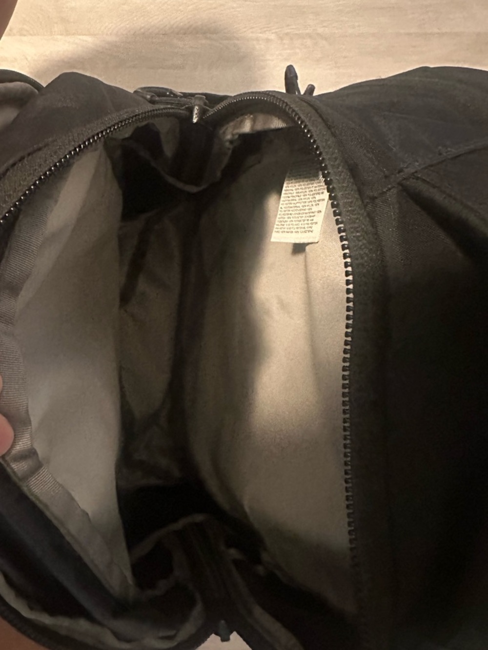 The North Face Black Recon Backpack - Picture 3 of 5